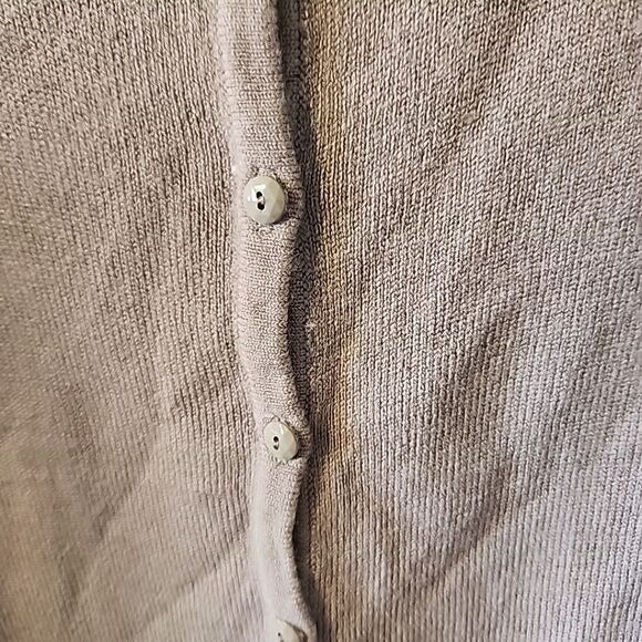 Carolyn Taylor Gray Womens Long Sleeve Cardigan Sweater Petite Medium Beaded New - Picture 3 of 6